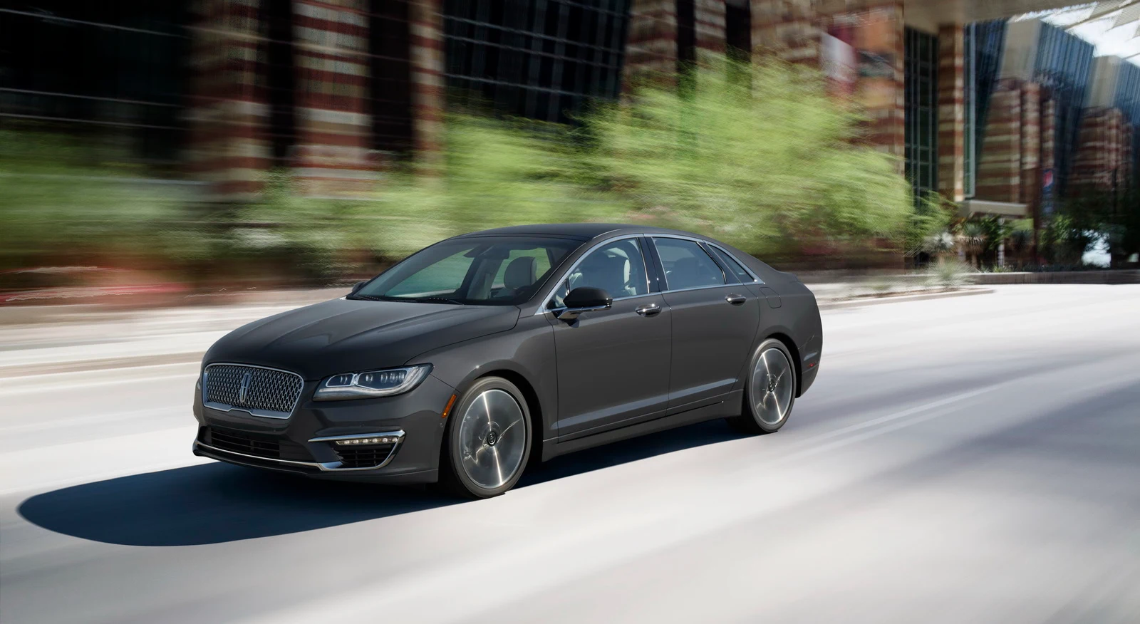 Lincoln MKZ 2017 sẽ giao hàng cho khách vào mùa hè này