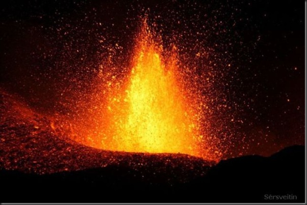 Uma erupção do vulcão islandês (26)