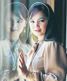 Pesan Cikgu ~~: Siti Nurhaliza: Dulu Benci Sekarang Suka