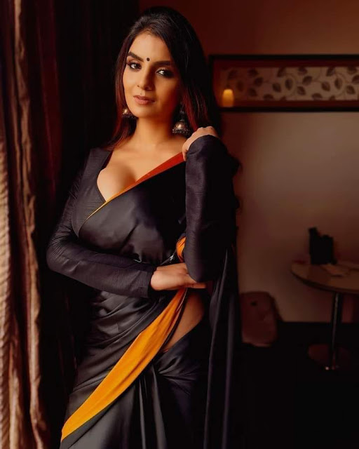 Anveshi Jain New Hot Saree Photoshoot