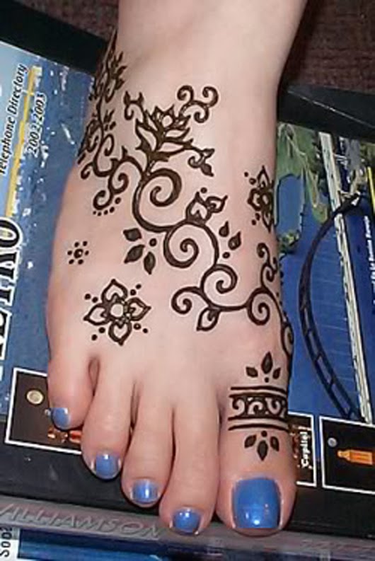free leg flower henna tattoo design with swirls
