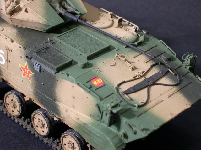 1/35 ZBD-03 IFV