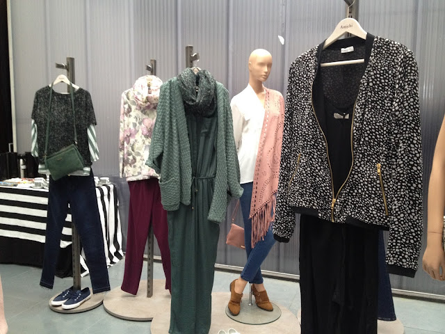 Amichi pressday Esencia Trendy outfits looks Asesora de Imagen 