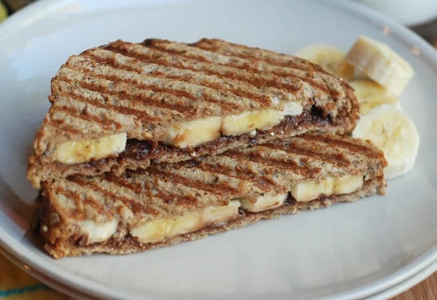 How To Make Grilled Nutella and Banana Sandwich at Home
