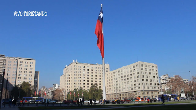 Santiago | A Troca de Guarda e o Palácio La Moneda - Sede do Governo do Chile