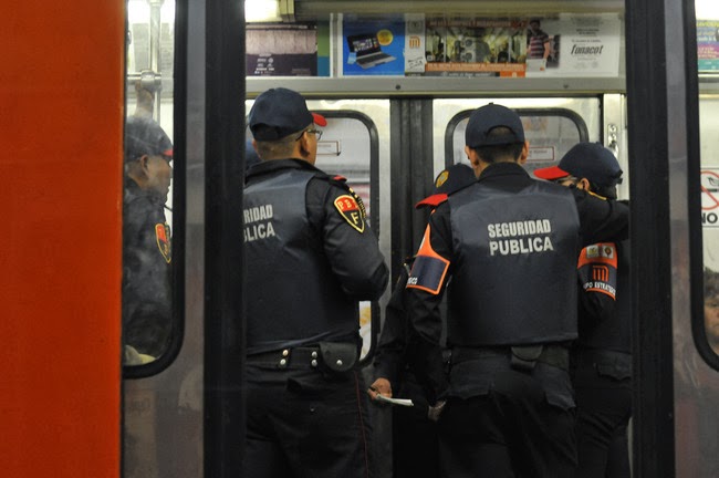 El GDF 'pagará' a vagoneros, para que se retiren del Metro, reconoce Héctor Serrano