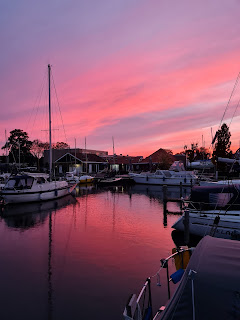 Sonnenuntergang im Hafen