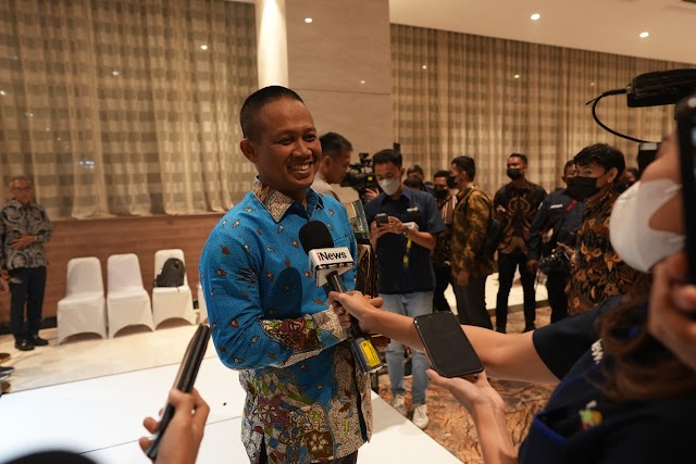 Selamat! Bupati Arif Sugiyanto Raih Penghargaan di Ajang  I News Maker Award 2022