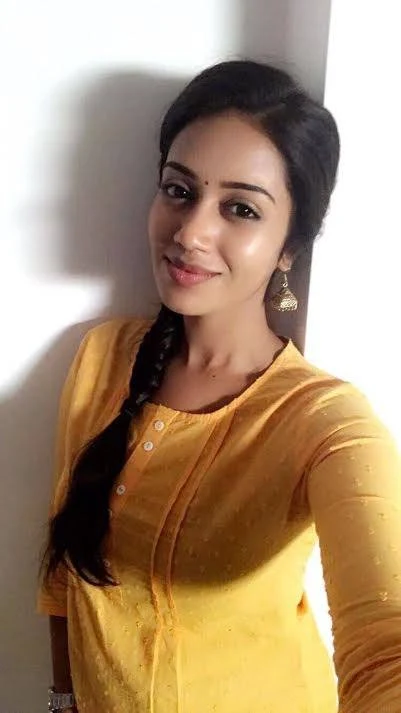 Nivetha Pethuraj hot Photos