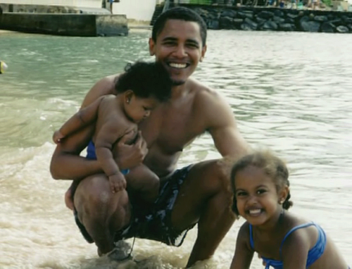 Check Out A Cute Photo of Obama And His Girls When They Were Very Young