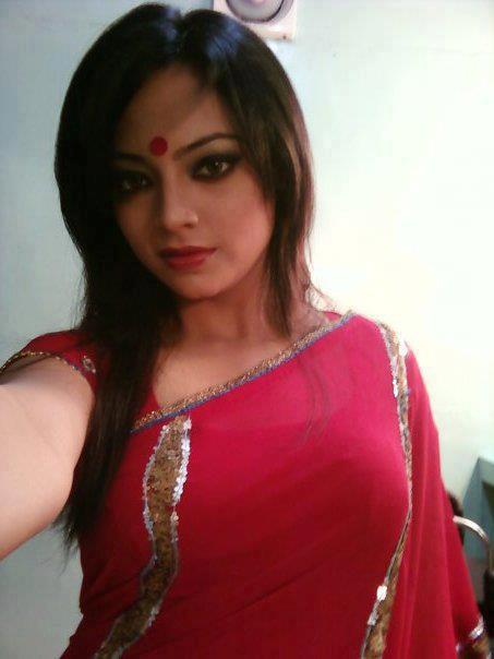 indian-bhabhi-selfie-picture