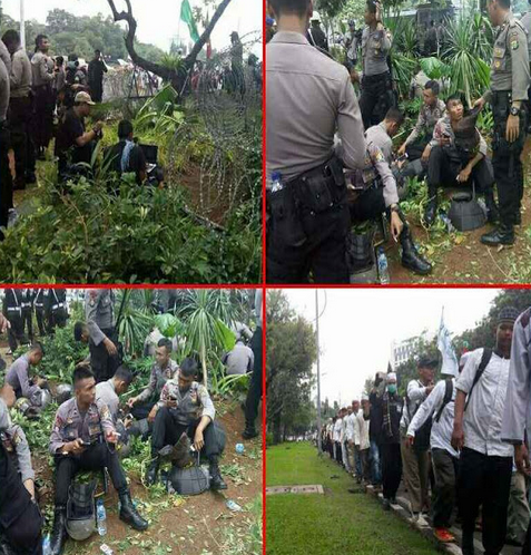 Perhatikan ! Taman Depan Istana Rusak Oleh Anggota Polisi, Peserta Demo Justru Hindari Injak Rumput 