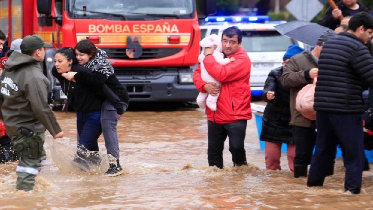 Lluvias en Chile causan tres fallecidos y 4.300 damnificados