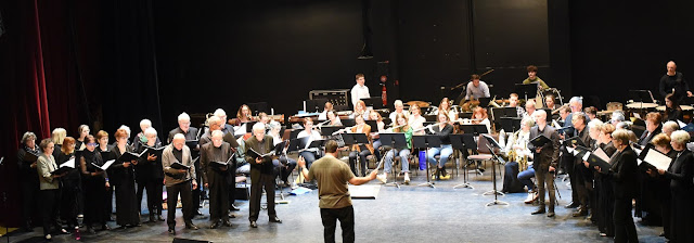 L’Harmonie municipale et la chorale A Capella de Chauny au Forum