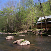 Cabins On The River In Nc / Secluded Cabin on Creek - 150 Acres near Asheville - Black ... - Country breeze & river's edge cabins.
