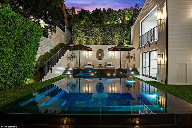 Beautiful Photos of $13.8Million Mansion Rihanna bought in Beverly Hills