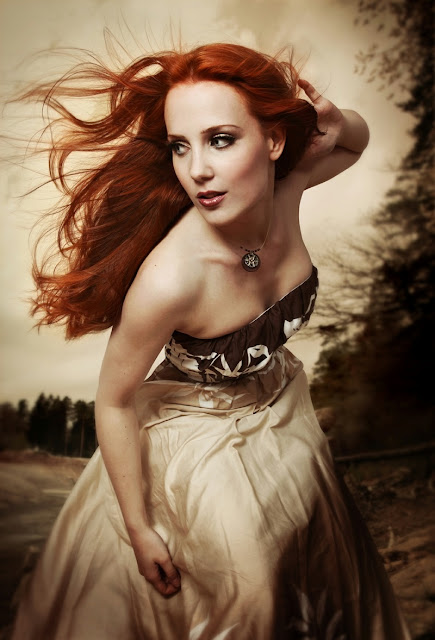 Epica,Simone Simons,white dress