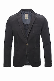 http://www.esprit.es/sale/sale-hombre/ropa/trajes-y-americanas/desenfadada-blazer-de-pana-093EE2G026_026