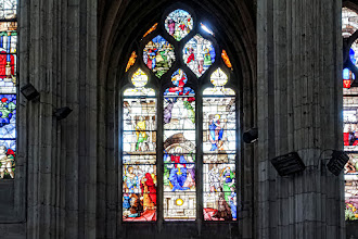 Ailleurs : Eglise Sainte Foy de Conches-en-Ouche, édifice cultuel de style gothique flamboyant et remarquable collection de vitraux Renaissance