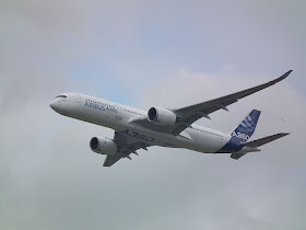 Gambar Pesawat Airbus A350 01
