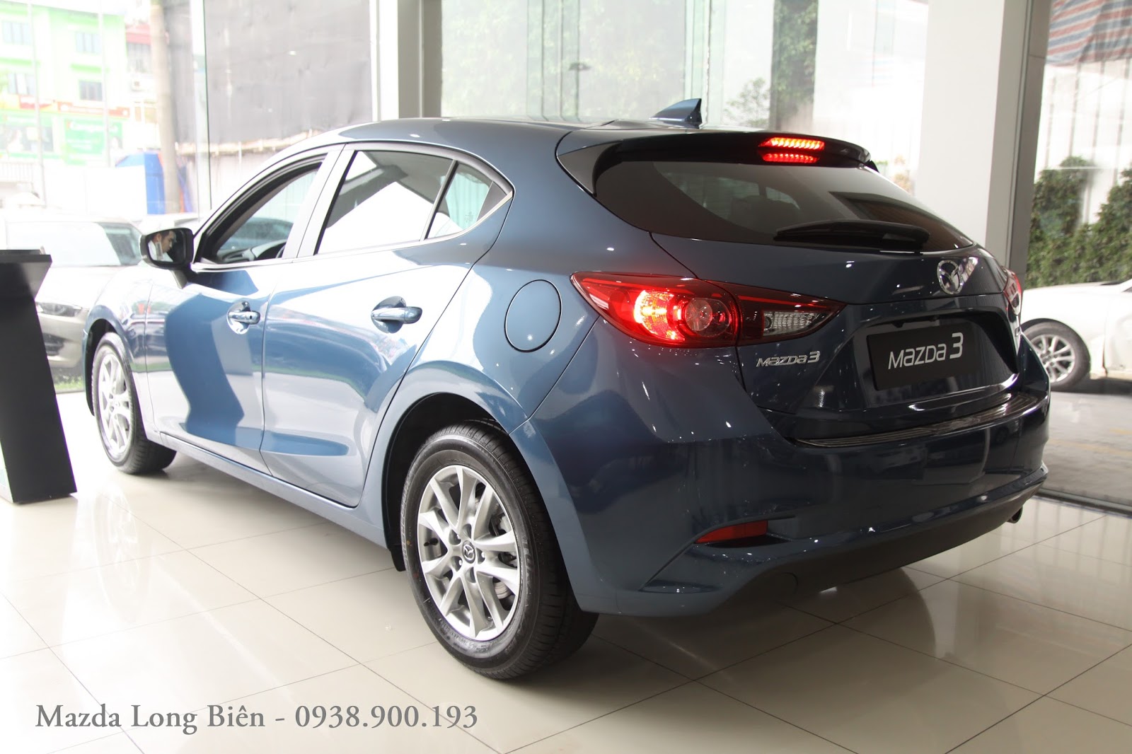 đèn hậu xe mazda 3 2017