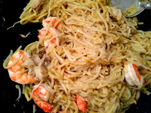 Fried Prawn Hokkien Mee - Hokkien Mee with eggs, stir-fry