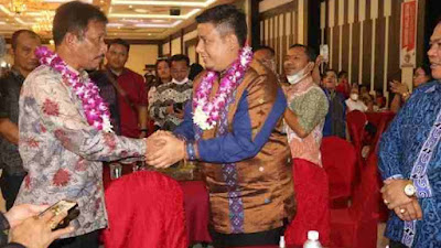 Bupati Samosir Bersama Walikota Batam Hadiri Pelantikan Pengurus Samosir Nauli Batam