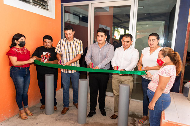 Inauguran cajero automático en Dzilam González