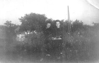 Géczi Mártonné Örzse és leánya Géczi Muci. 1951