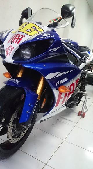  MOGE  BEKAS  YAMAHA  R1  YZF  R1  DIJUAL SUKABUMI LAPAK 