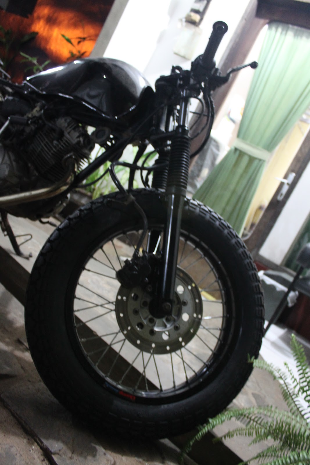 Dk 4share CAFE RACER Megapro