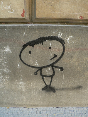 Prague graffiti - smiley guy