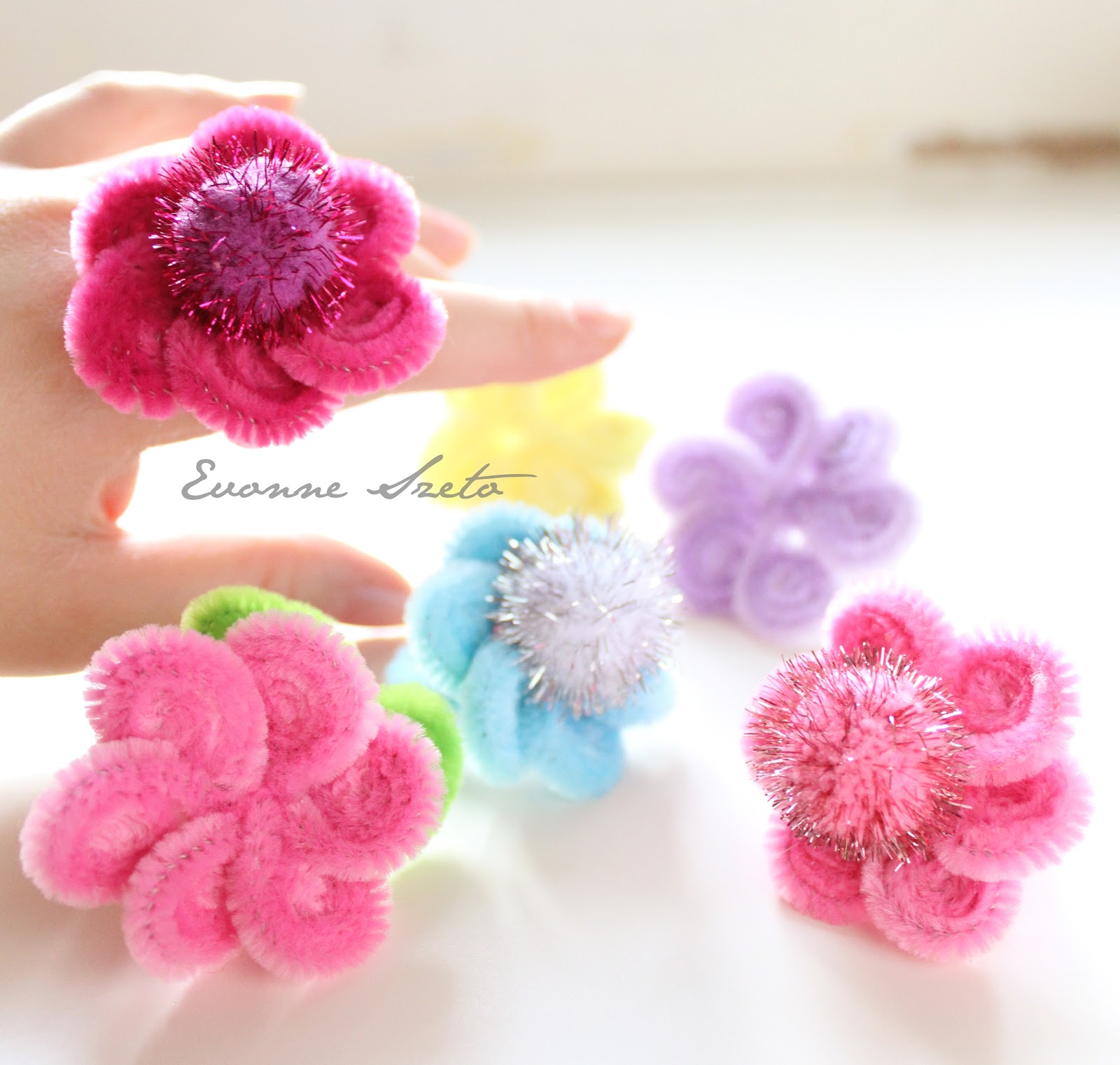 Download sweet from the heart: Pipe Cleaner Daisy Rings Tutorial & DIY: I heart Sweets cell phone cover