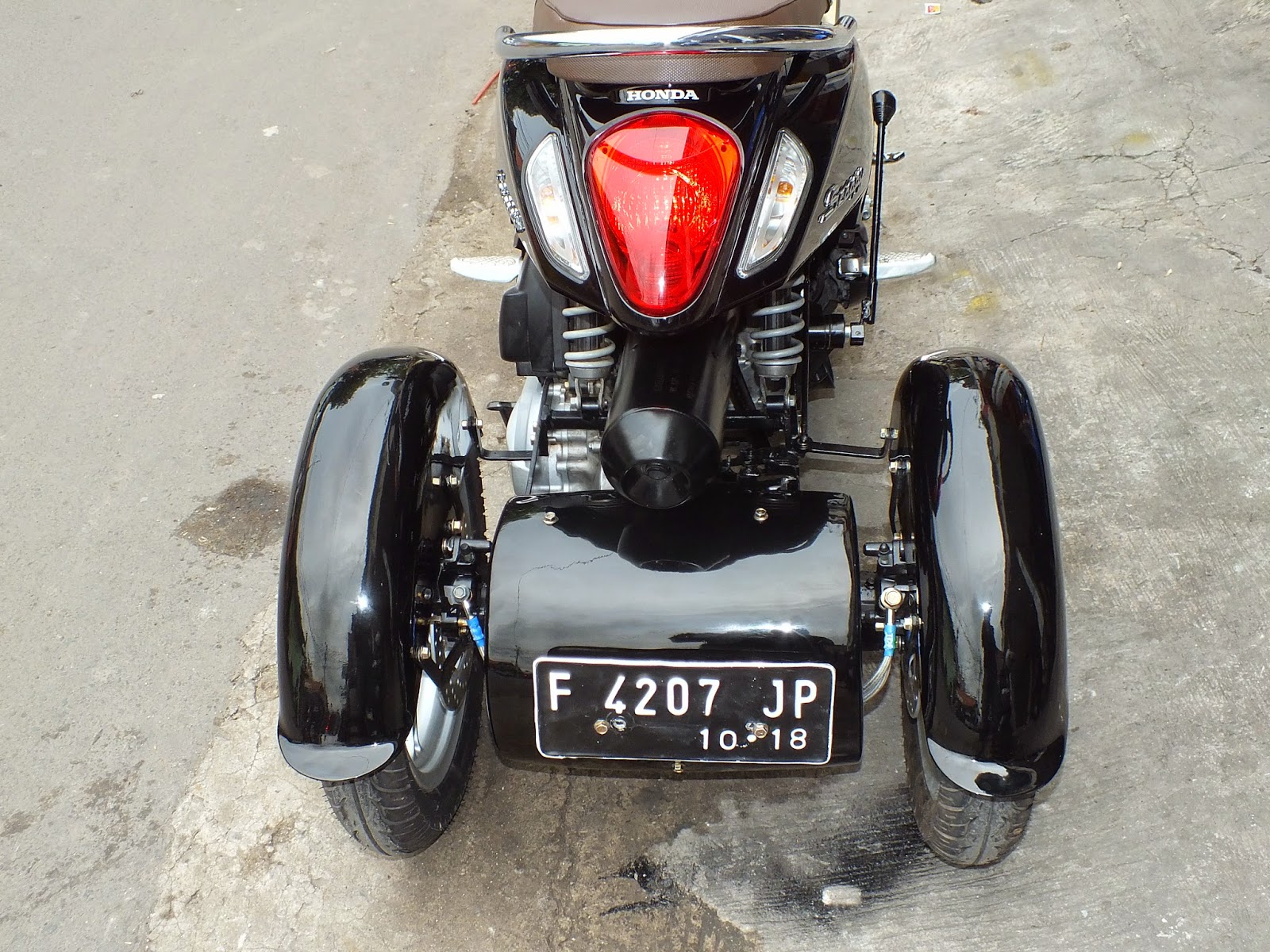 Oracle Modification Concept Honda Scoopy Roda 3 Bisa Mundur