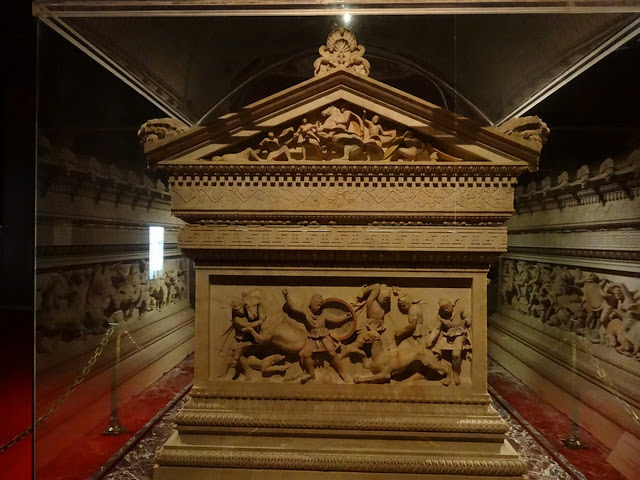 Саркофаг Александра