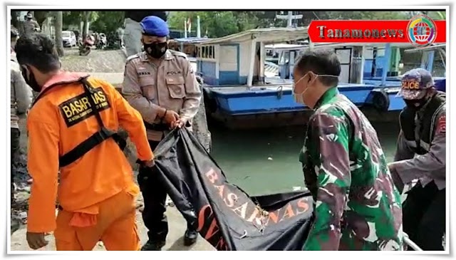 Lanal Banten  Bersama Tim SAR Gabungan, Evakuasi Mayat Tanpa Identitas