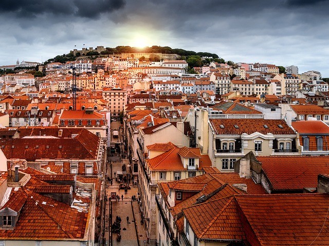 Discover Lisbon on a Budget