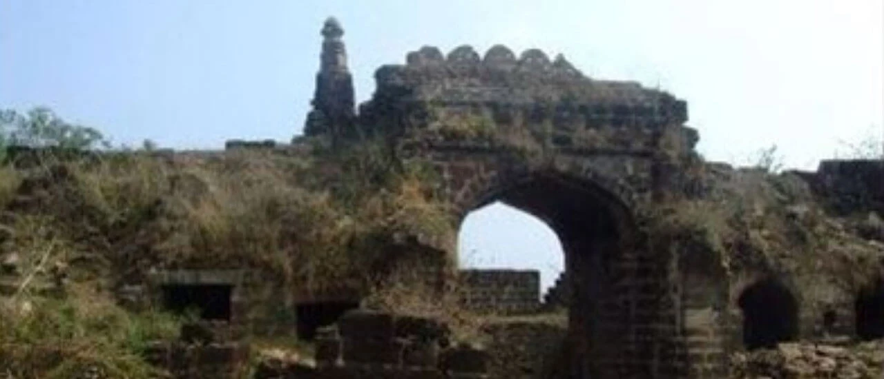 वैराटगड किल्ला - Vairatgad Fort