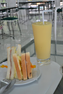 egg sandwich and mango shake