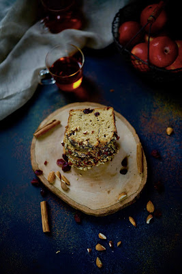 cannelle , pommes , cake , cranberries , amandes , épeautre