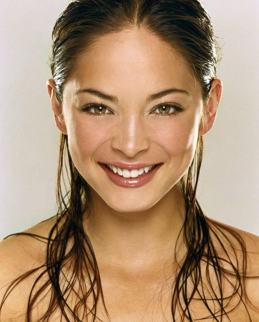 Kristin Kreuk sexy foto