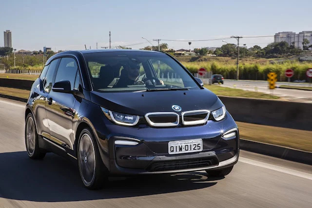 BMW disponibiliza álcool em gel nos 30 pontos de carregamento elétrico de São Paulo