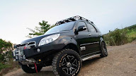 Gambar Toyota Rush Modifikasi Off Road Keren