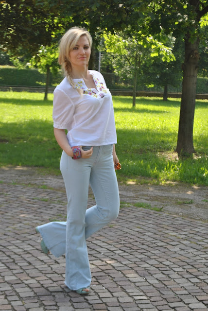 outfit jeans a zampa come abbinare i jeans a zampa abbinamenti jeans a zampa how to wear flare pants how to combine flare jeans how to match flare jeans outfit giugno 2016 outfit estivi mariafelicia magno fashion blogger colorblock by felym fashion blog italiani fashion blogger italiane italian fashion bloggers influencer italiane 