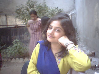Hot Desi College Girls photos
