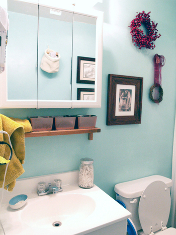 Bathroom Decorating Ideas on Light Blue Wall Beach Bathroom Themed Decorating Ideas