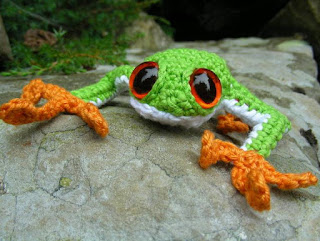 PATRON GRATIS RANA AMIGURUMI 616