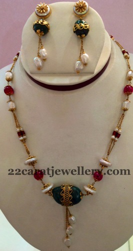Gemstone Necklace with Pretty Earrings