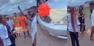 Reactions stirs as lady rejects boyfriend’s proposal with cake and car (Watch video)