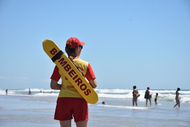 Com aumento dos turistas, ações dos bombeiros do Litoral já superam todo verão anterior